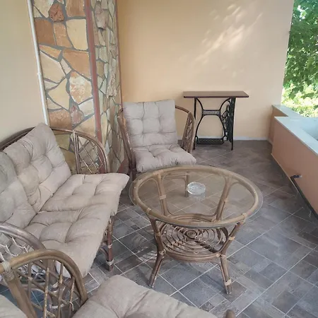 το σπίτι της ραπτομηχανής Apartment *