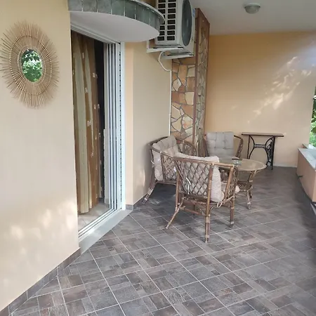 Apartment το σπίτι της ραπτομηχανής Velo-Vocha
